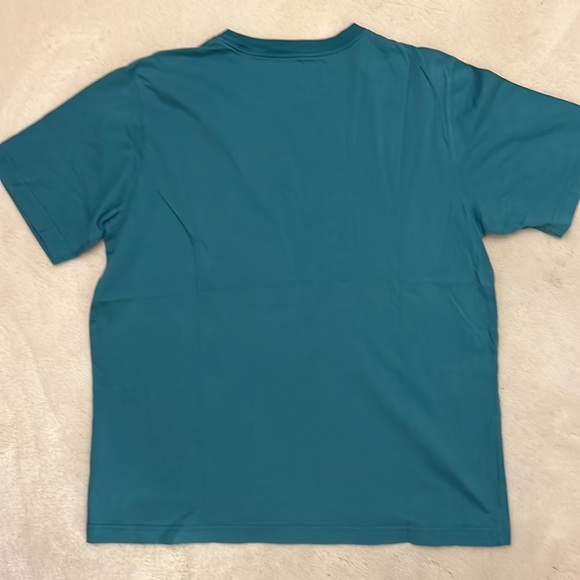 Men’s Lands End T-Shirt - Picture 3 of 5